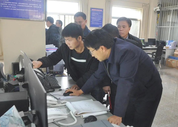 集团“三抓一保”百日安全活动第二督导组到陆东煤矿发展督导调研