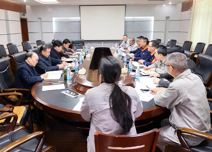 云煤（KU酷游官网）集团总经理助理陈家昆一行到解化化工分公司调延装三供一业”分离移交工作