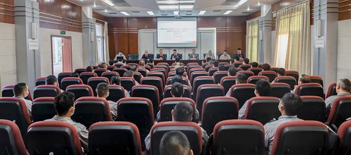 强治理　促提升　解化化工分公司班组长系列培训圆满实现