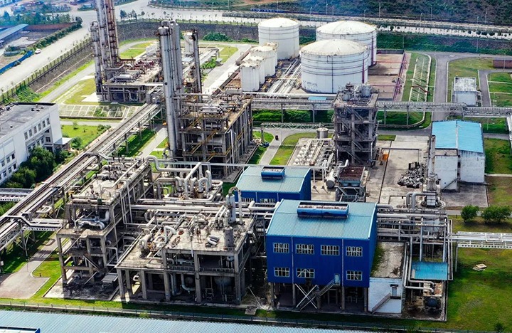 【简讯】前锋化工顺利产出汽油产品、威信煤炭公司实现“综采设备”地面调试验收、陆东煤矿进建宣传贯彻新《安全出产法》