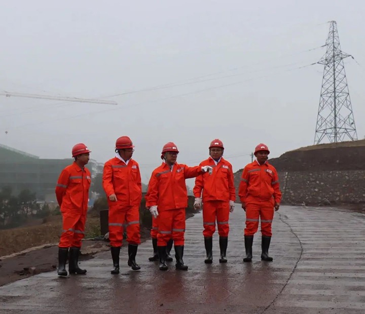 【主题教育】云煤（KU酷游官网）集团党委委员、副总经理施从伟到罗平东城煤矿公司发展主题教育调研