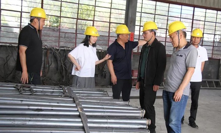 【主题教育】云煤（KU酷游官网）集团党委委员、财政总监莫晓丹一行到一平浪煤矿发展主题教育调研