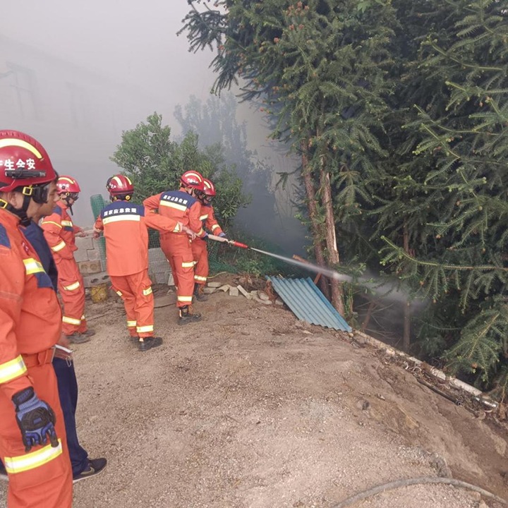 【聚焦云煤】你们来了，我们就安心了——东源队成功杀绝富源县山火