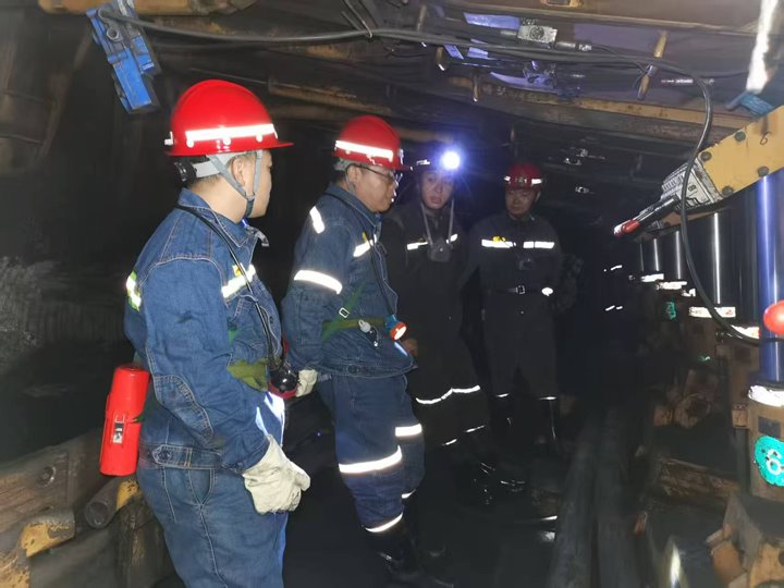 云煤集团查抄组到陆东煤矿发展“五一”期间安全出产专项查抄